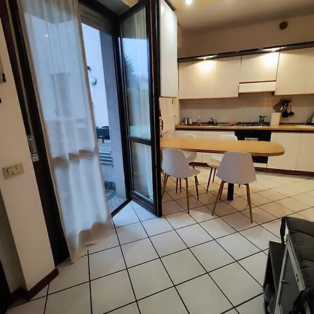 Apartment Bg Airport Milhouse *